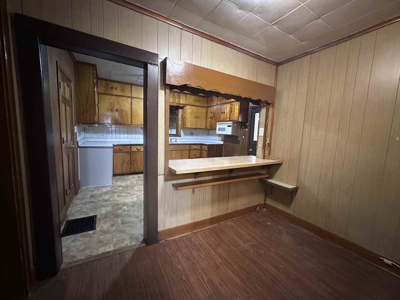 217 Warrington Ave - Photo 2 of 30