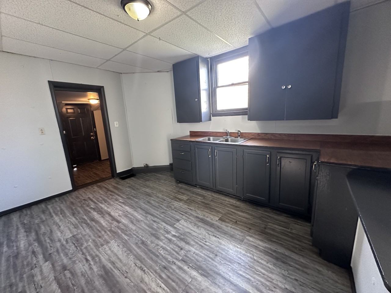 612 South St - Photo 2 of 18