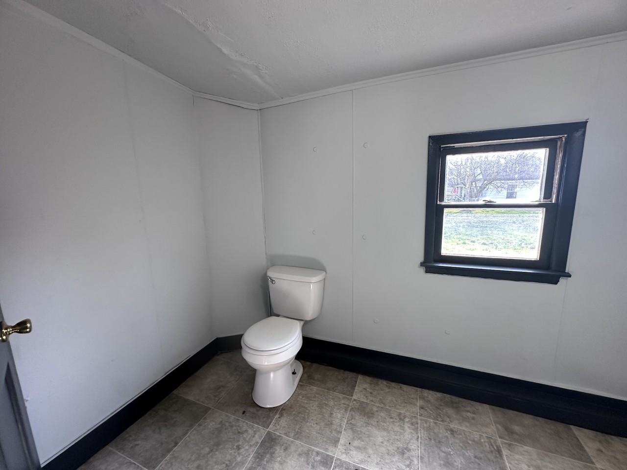 612 South St - Photo 4 of 18