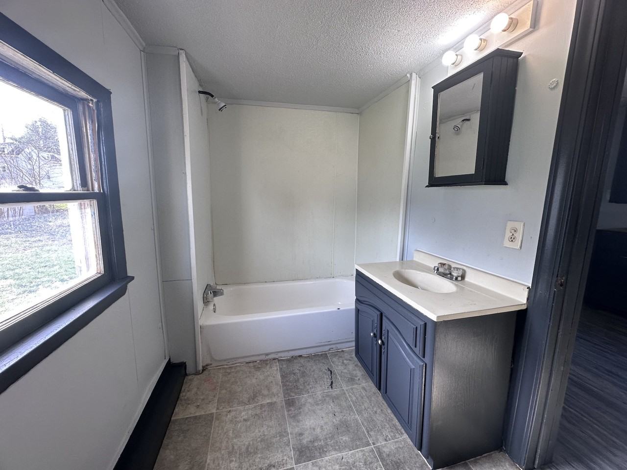 612 South St - Photo 5 of 18