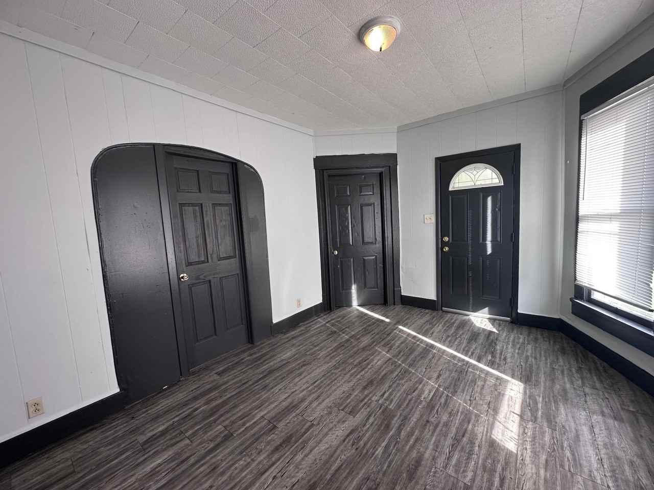 612 South St - Photo 7 of 18