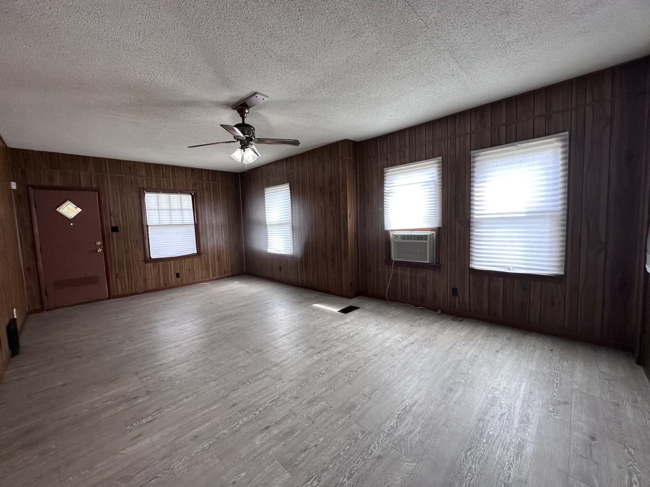 226 S Virginia Ave #S - Photo 7 of 15