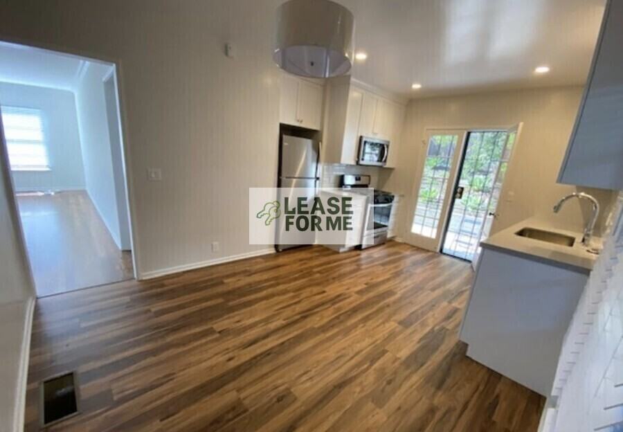 1229 1/2 Smithwood Dr - Photo 5 of 10