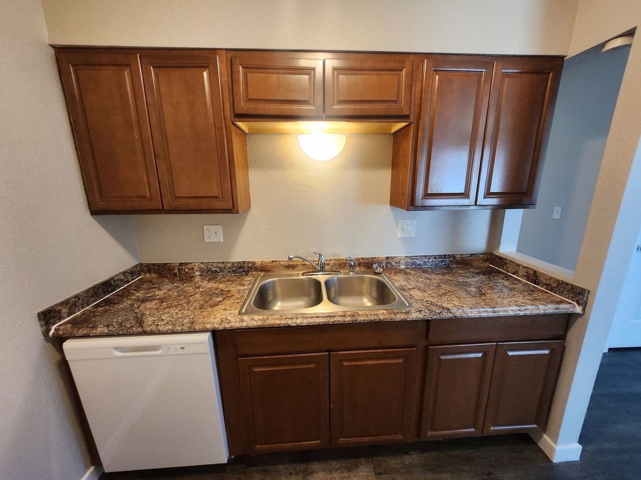 4615 Picturesque Ct #4 - Photo 4 of 20