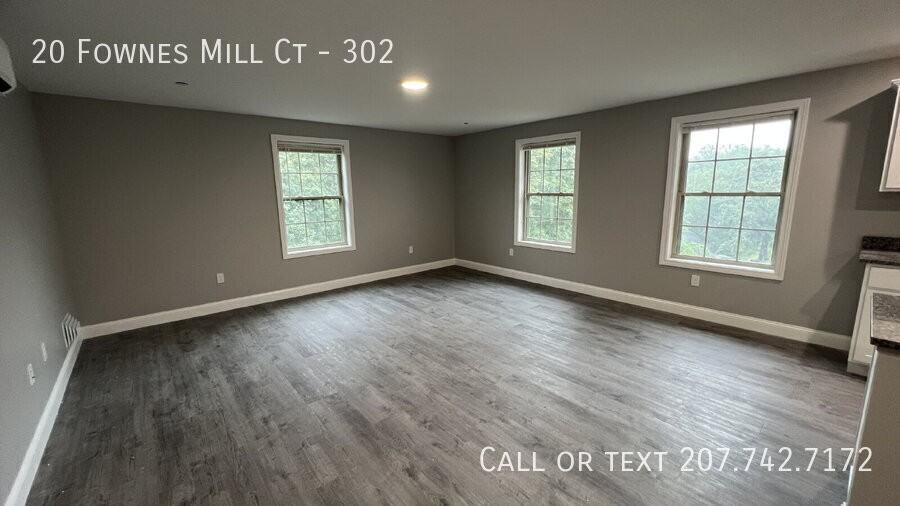 20 Fownes Mill Ct #302 - Photo 6 of 44