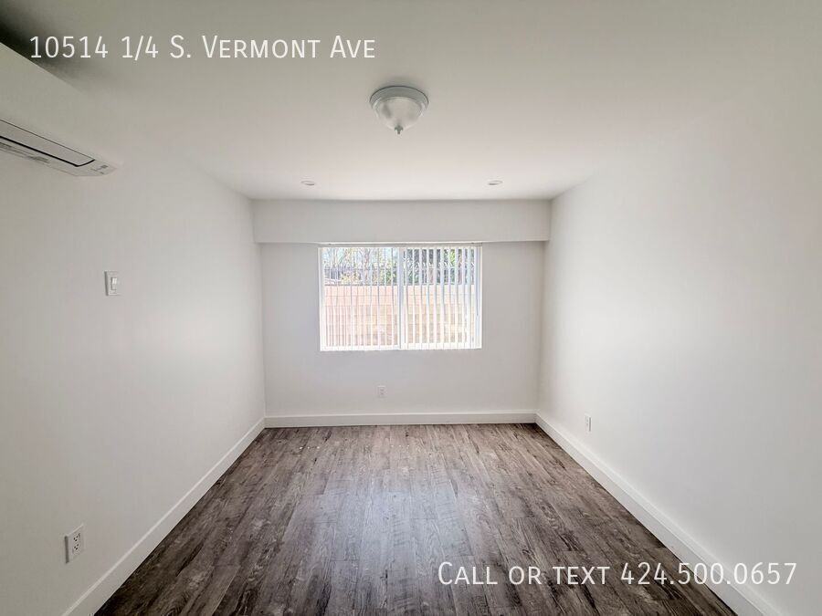 10514 1/4 S Vermont Ave - Photo 7 of 15