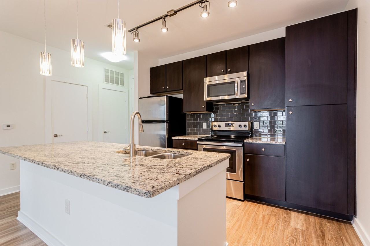 1900 Barton Springs Rd #5028 - Photo 4 of 22