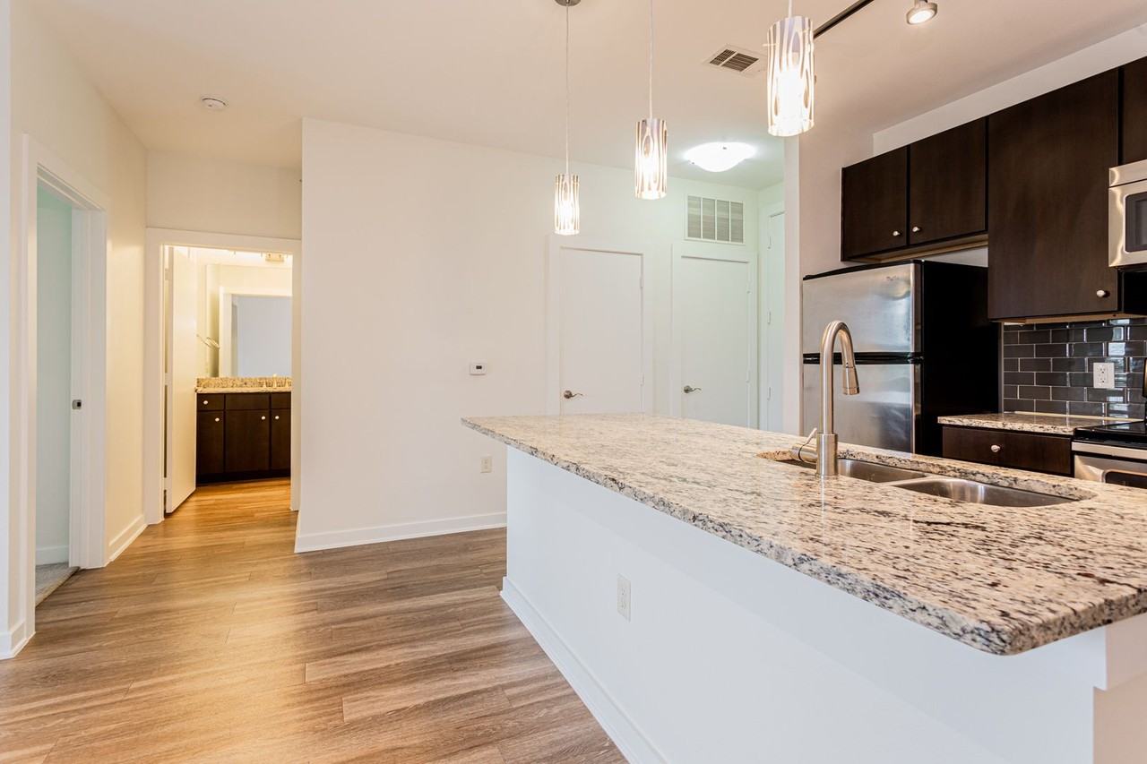 1900 Barton Springs Rd #5028 - Photo 6 of 22