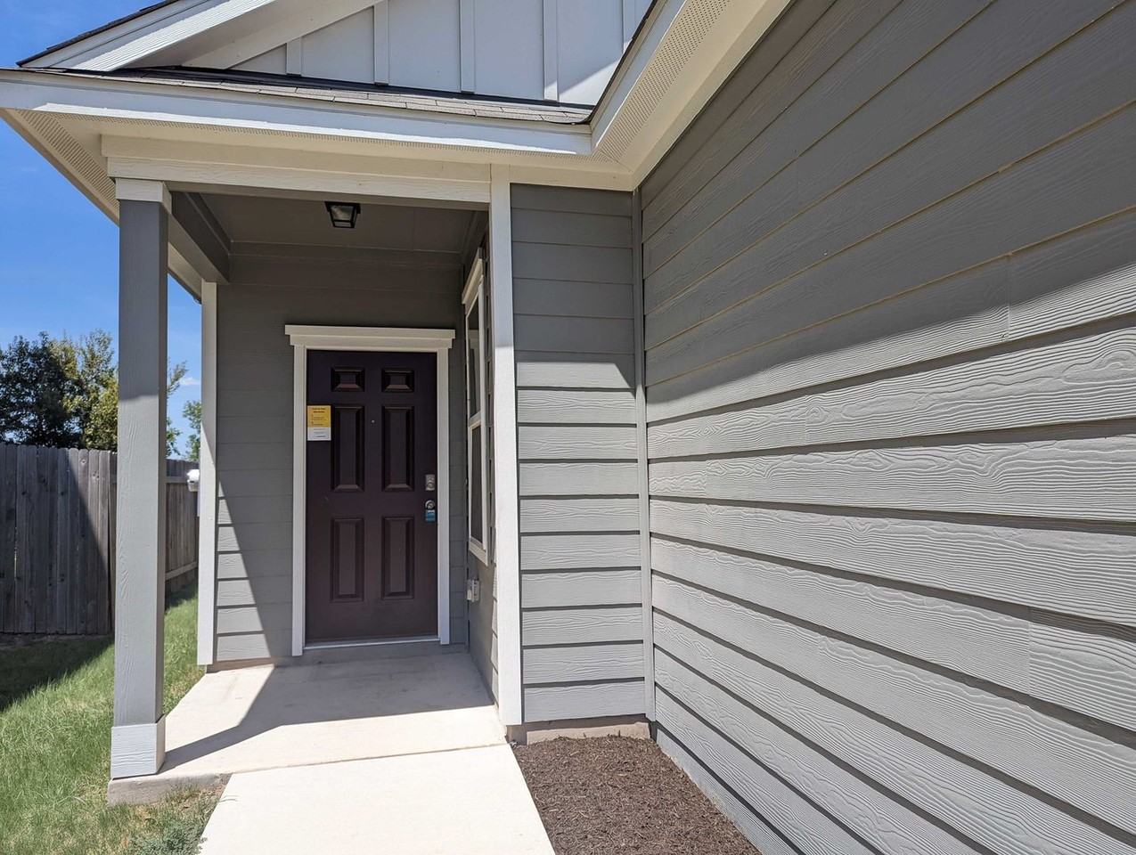 6510 Routenburn St - Photo 2 of 24