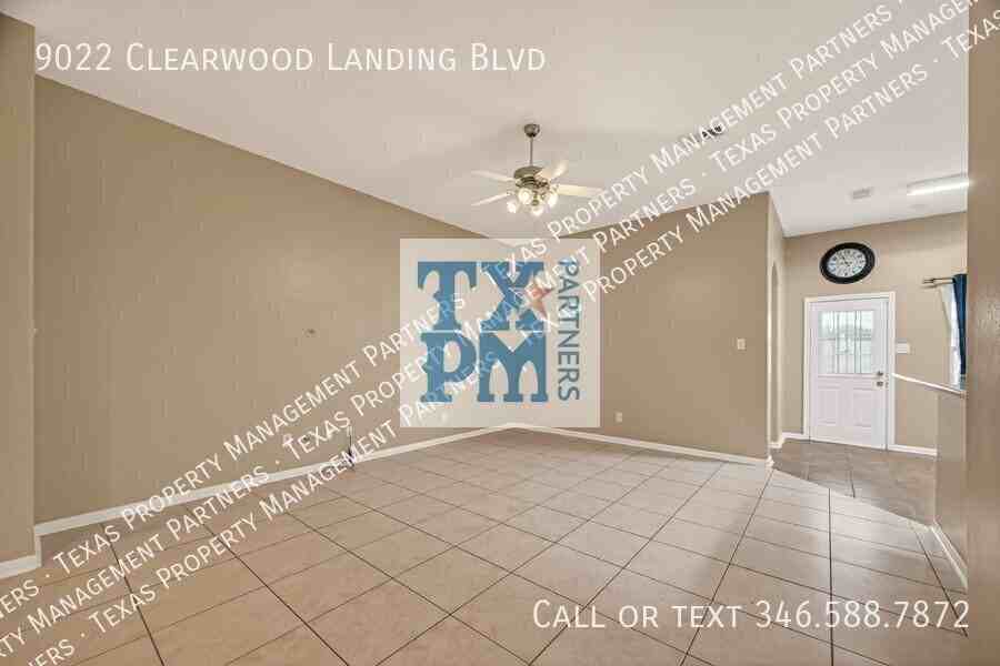 9022 Clearwood Landing Blvd - Photo 4 of 42