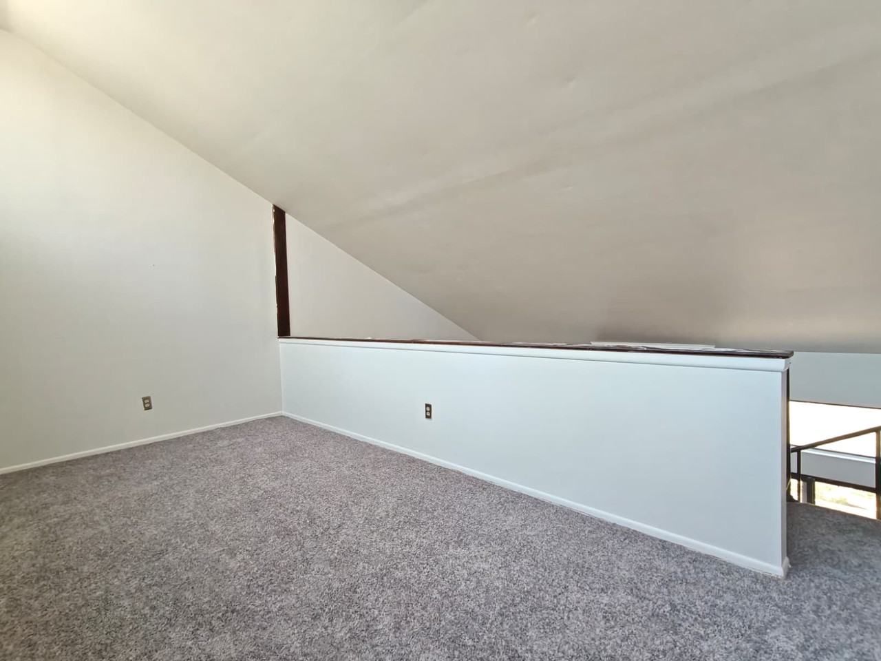 906 Bromley Est - Photo 6 of 12