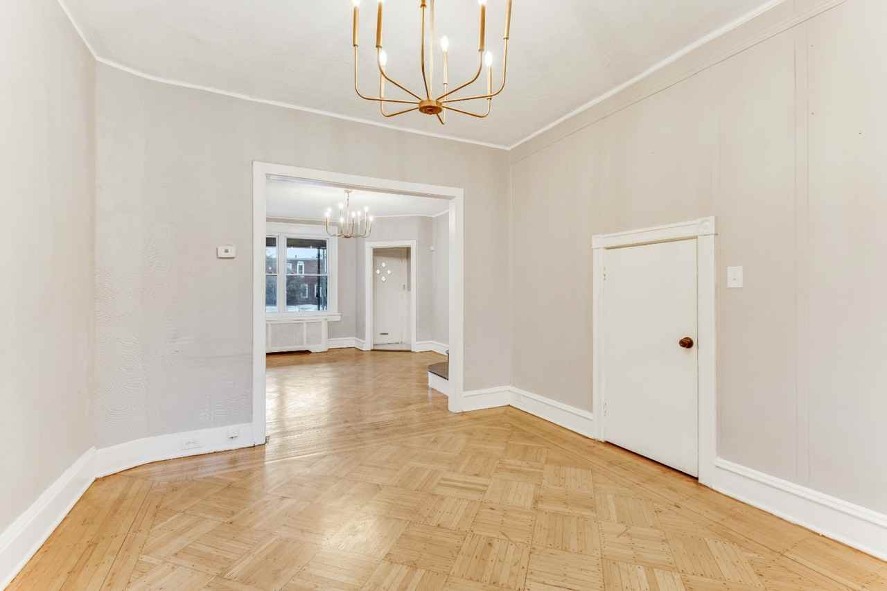 1727 S 58th St - Photo 4 of 10