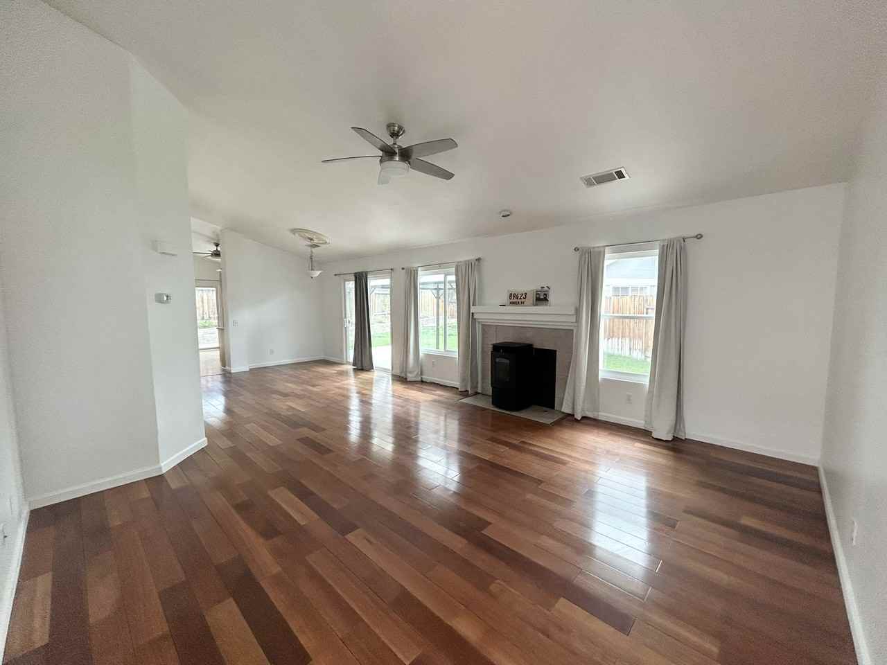 1757 Fox Glove Ct #NA - Photo 3 of 14