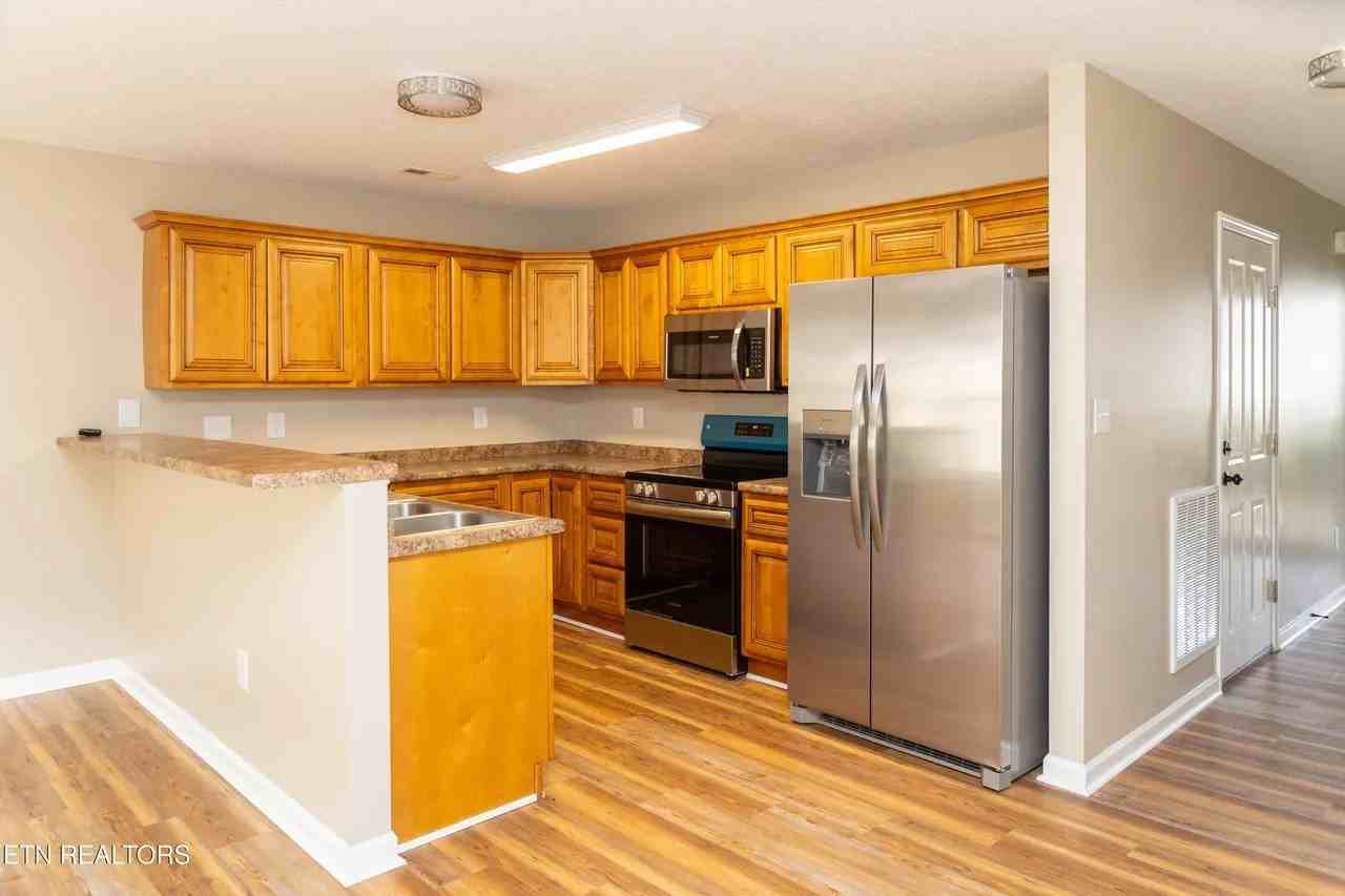 217 Bar Tall Way #217 - Photo 3 of 18