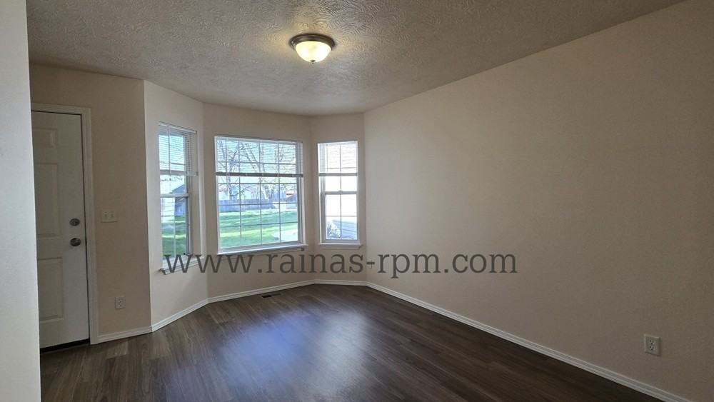 1881 N Allumbaugh St #1881 - Photo 4 of 14