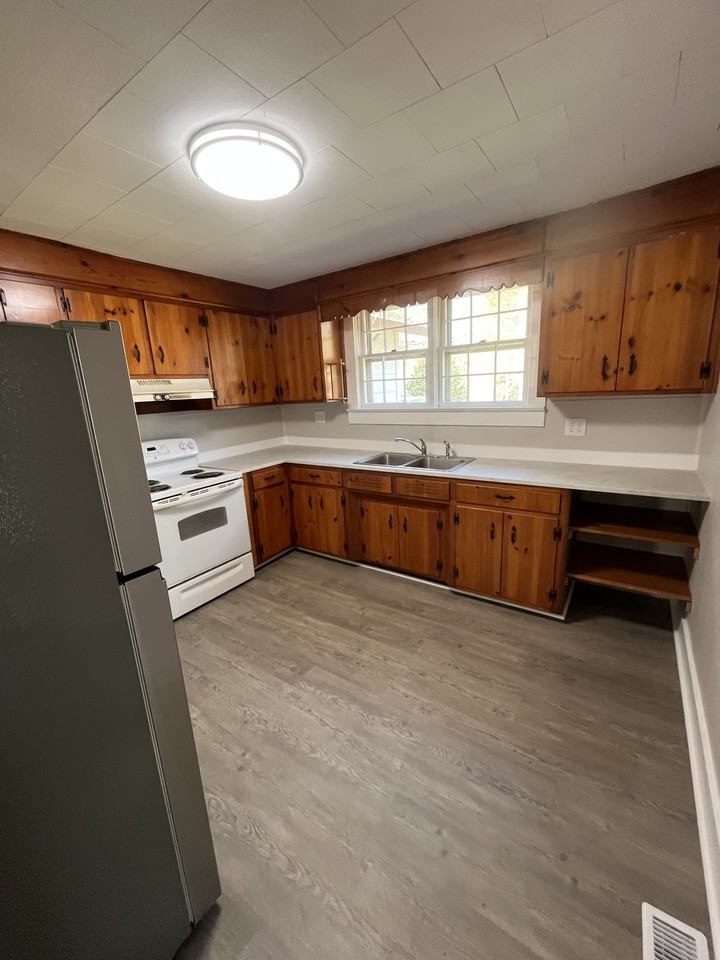 191 Sunset St #NA - Photo 3 of 11