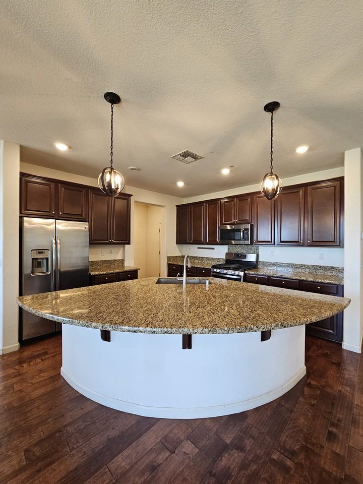 3754 Rockdale Dr #NA - Photo 4 of 39