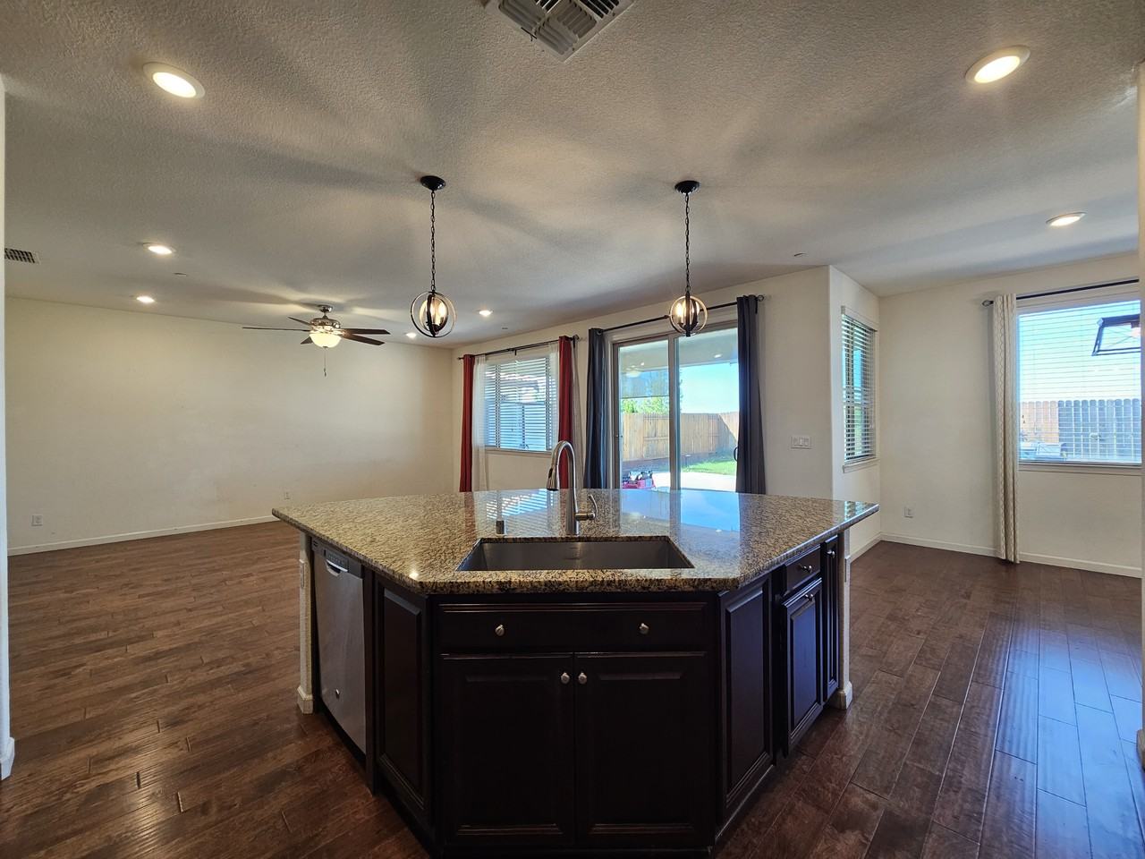 3754 Rockdale Dr #NA - Photo 7 of 39