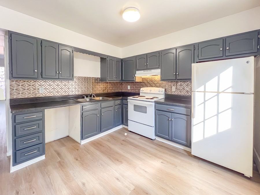 13 Fox Hill Dr #13 - Photo 4 of 19