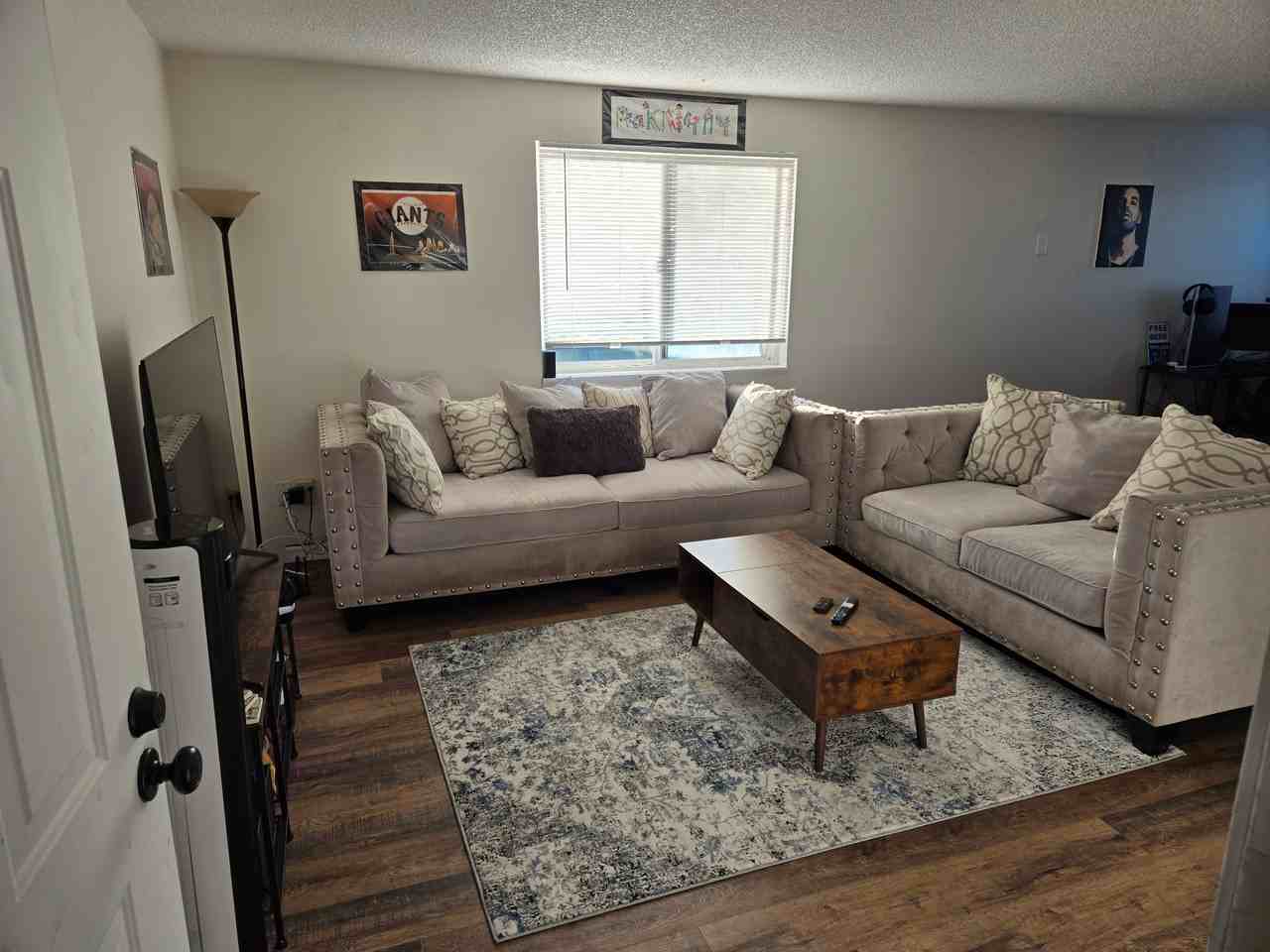 246 Ne 3rd St #4 - Photo 2 of 11