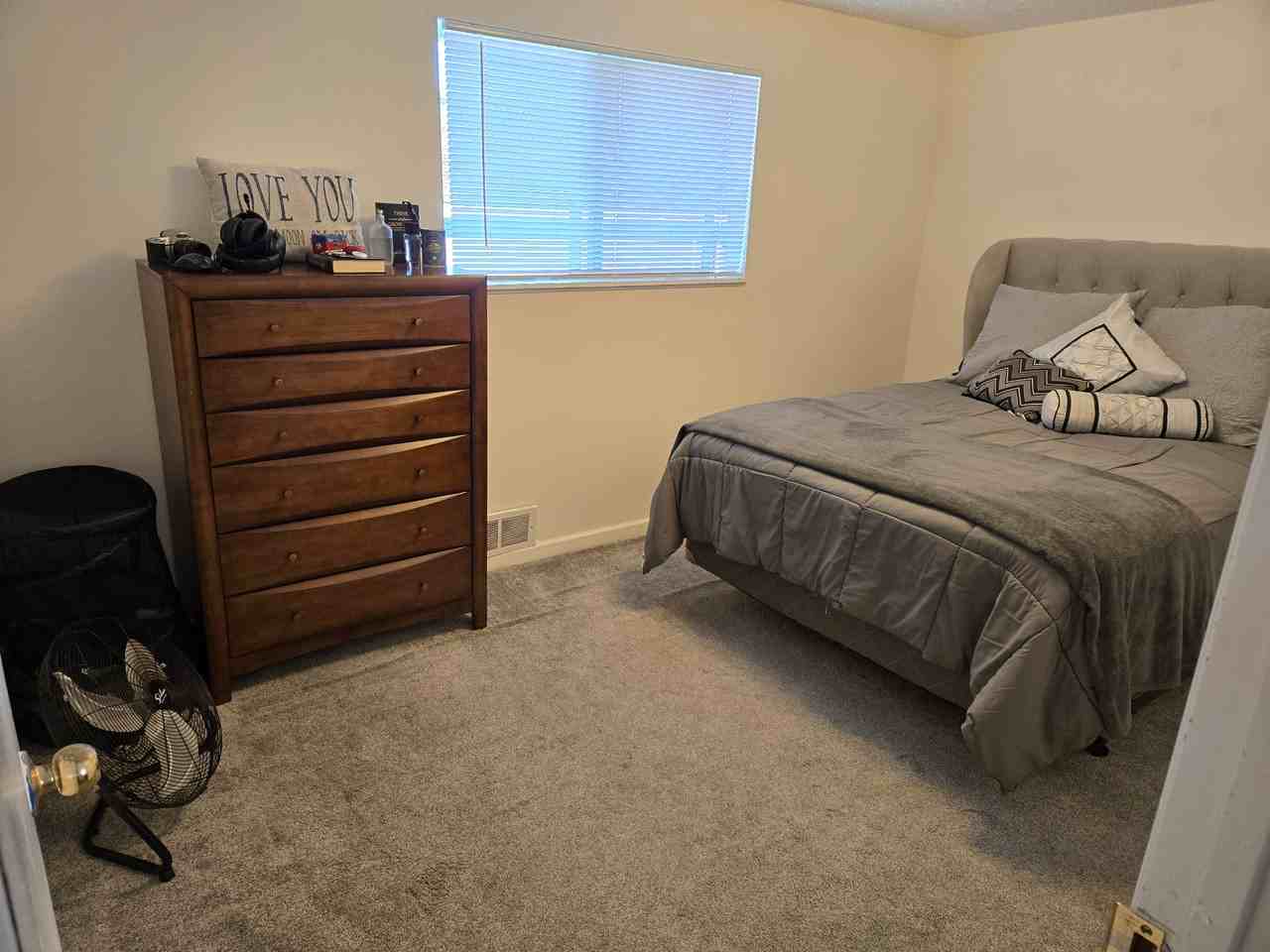 246 Ne 3rd St #4 - Photo 7 of 11