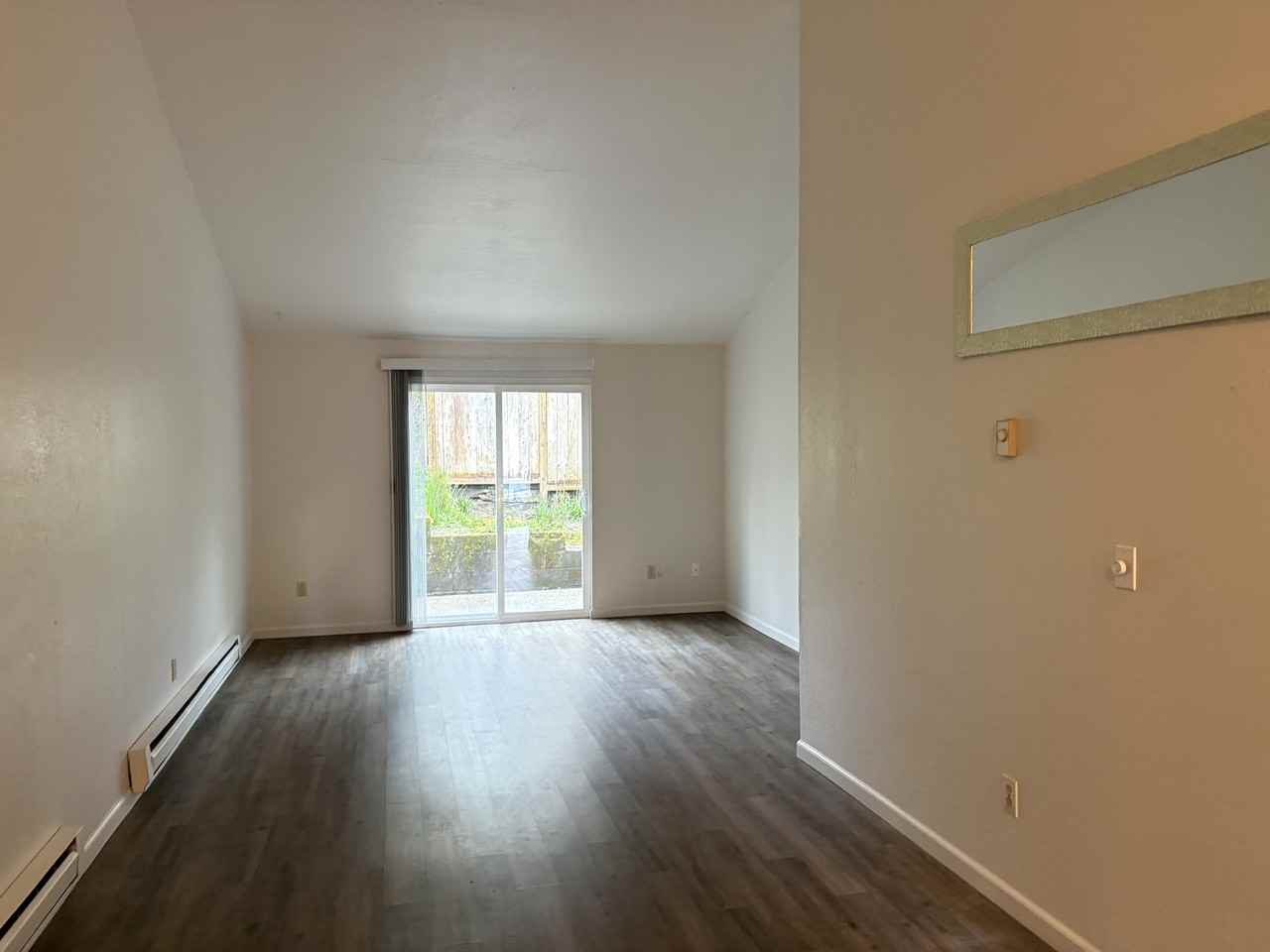 312 Quince Street Northeast - Photo 4 of 9