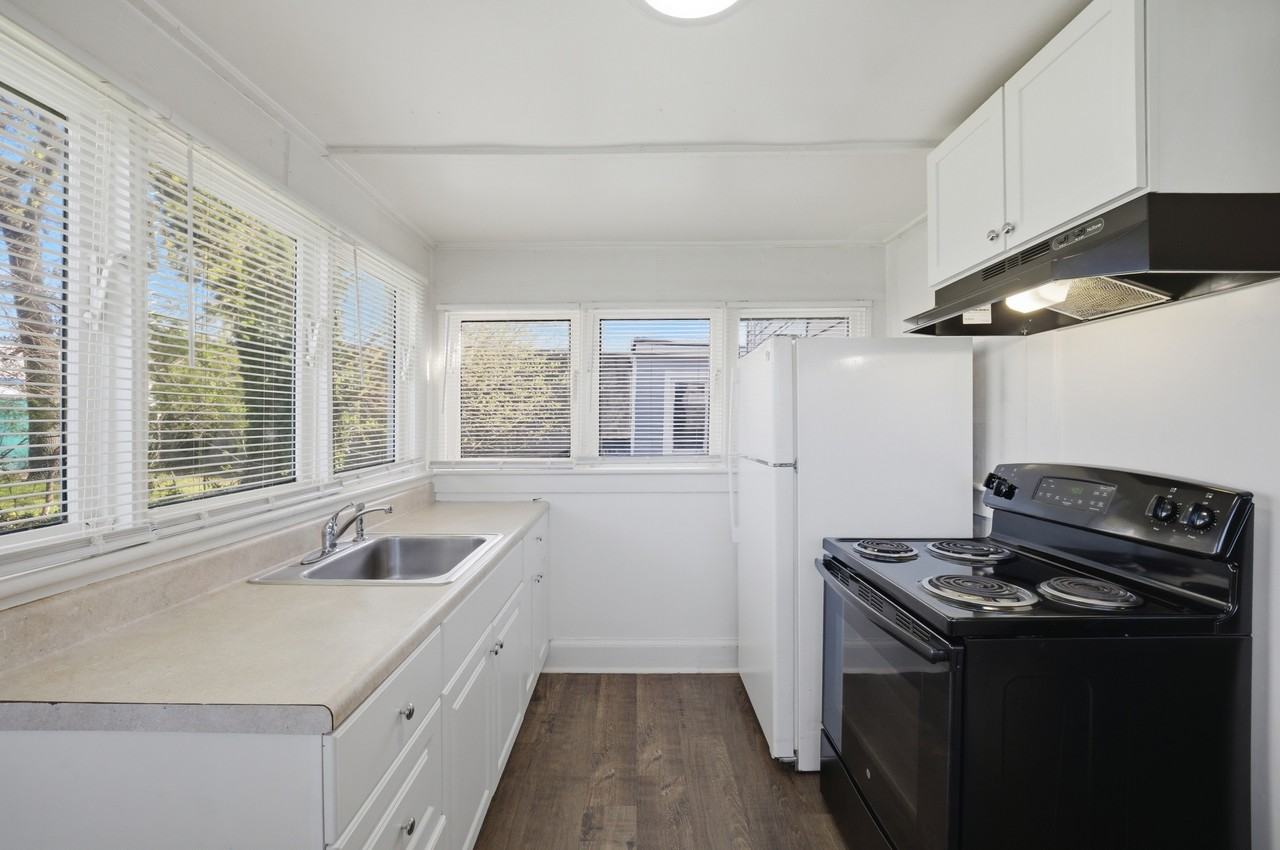 821 Mount Vernon Avenue - Photo 5 of 11