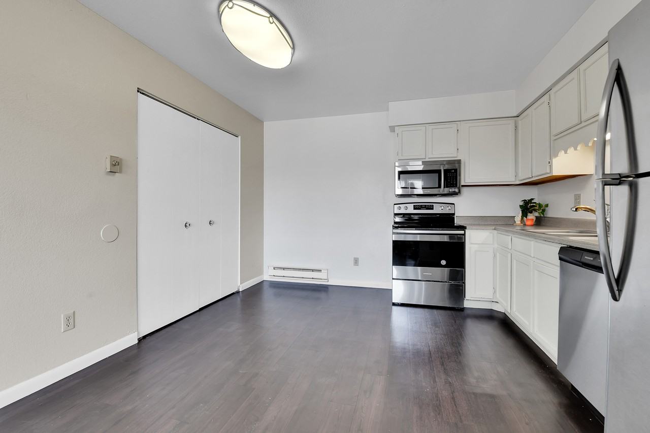 481 S Oman Rd #481E - Photo 3 of 20