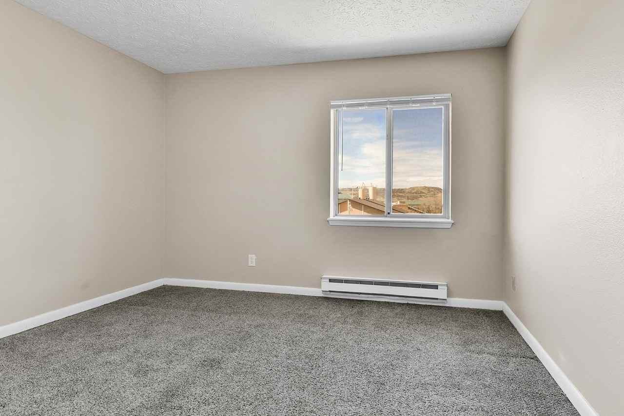 481 S Oman Rd #481E - Photo 4 of 20