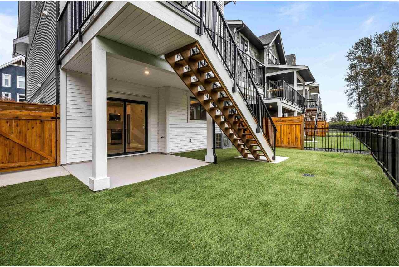 44714 Willowstream Rd #B - Photo 6 of 8