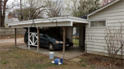 1728 S Walnut St #1 - Photo 2 of 9