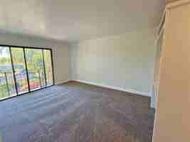 featured image of 348 4th Ave