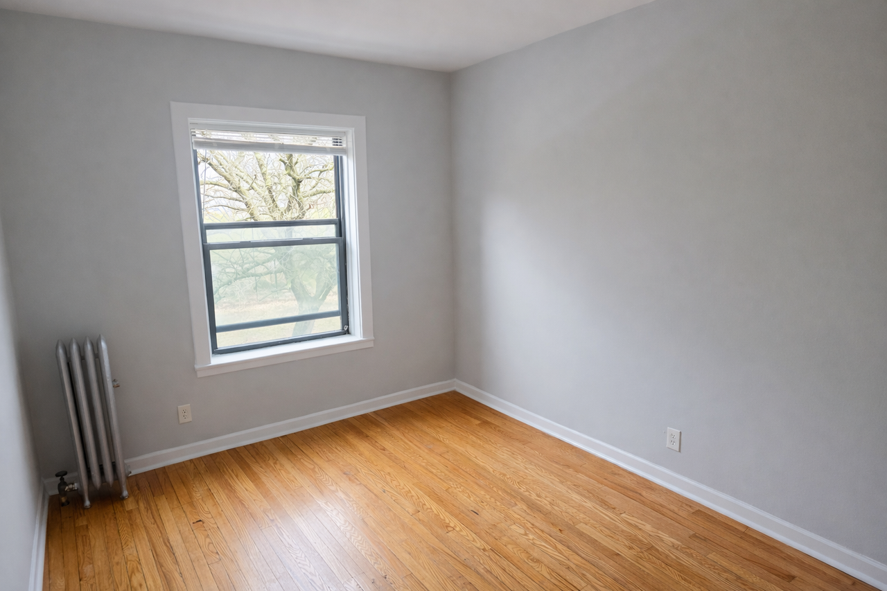 2125 E 67th St #2E - Photo 4 of 5