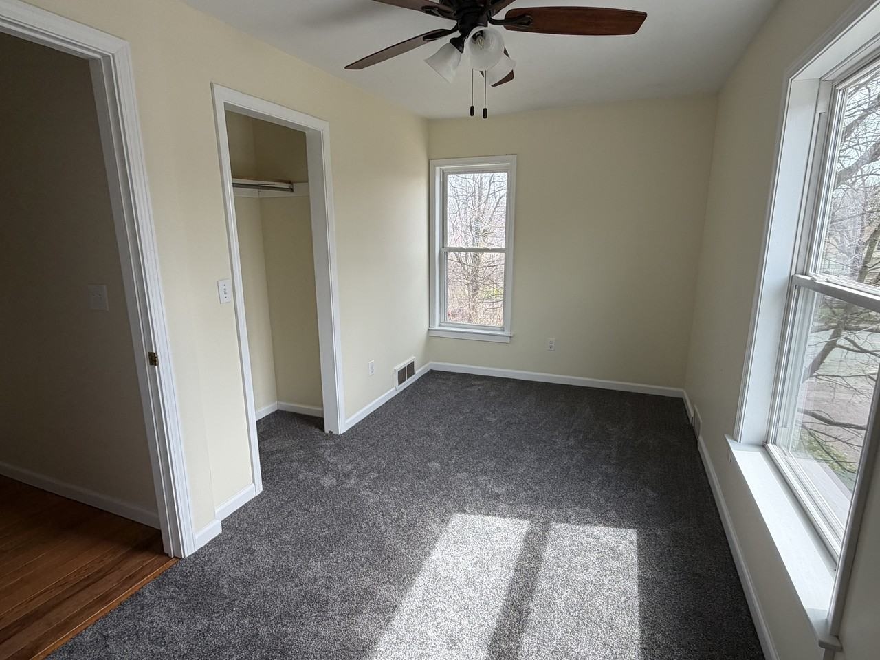 1071 Ackley Street - Photo 3 of 10