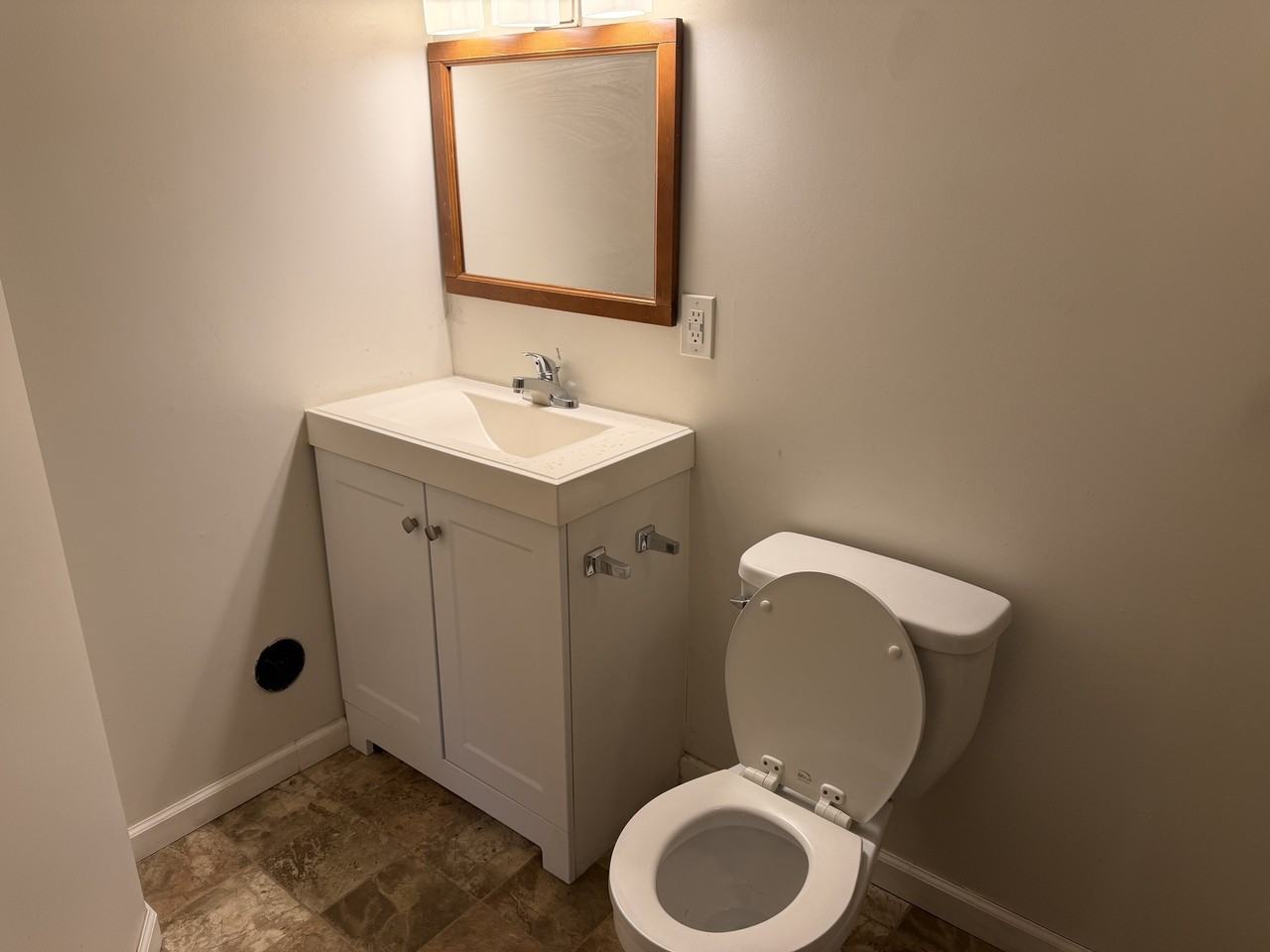 1071 Ackley Street - Photo 7 of 10