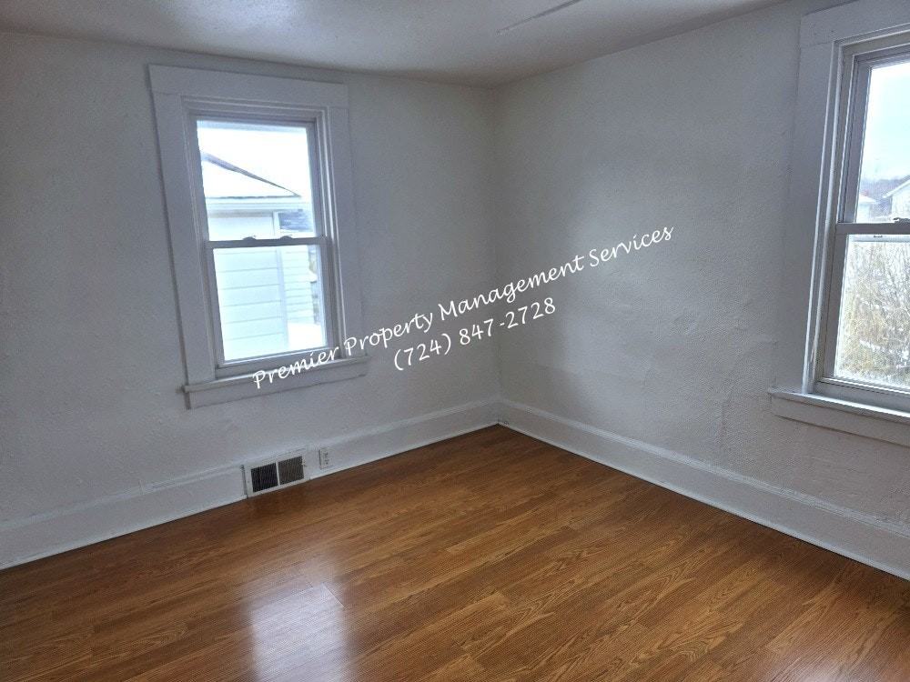 307 Todd Street - Photo 6 of 16