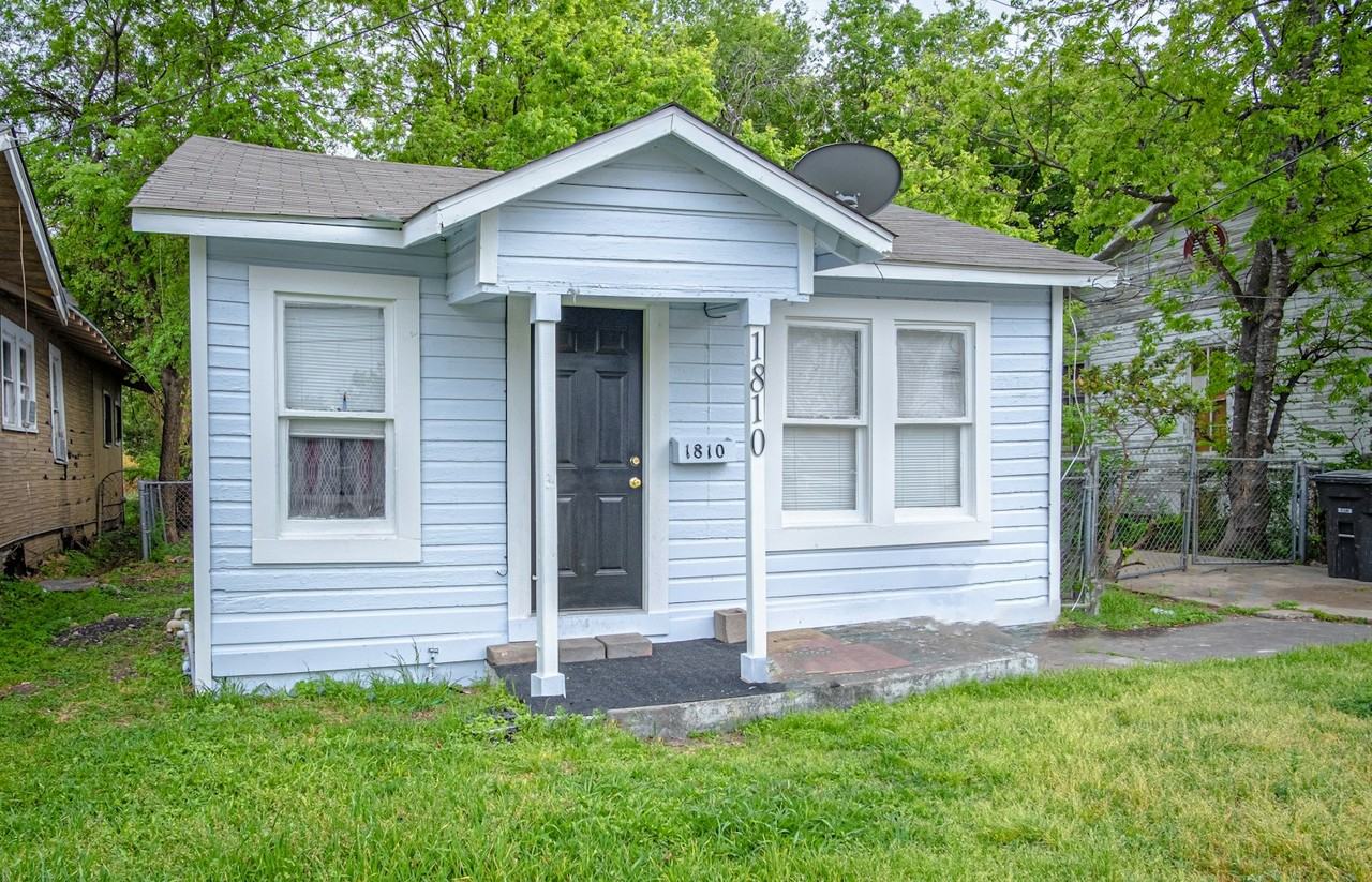 1810 Burnet Street - Photo 3 of 14