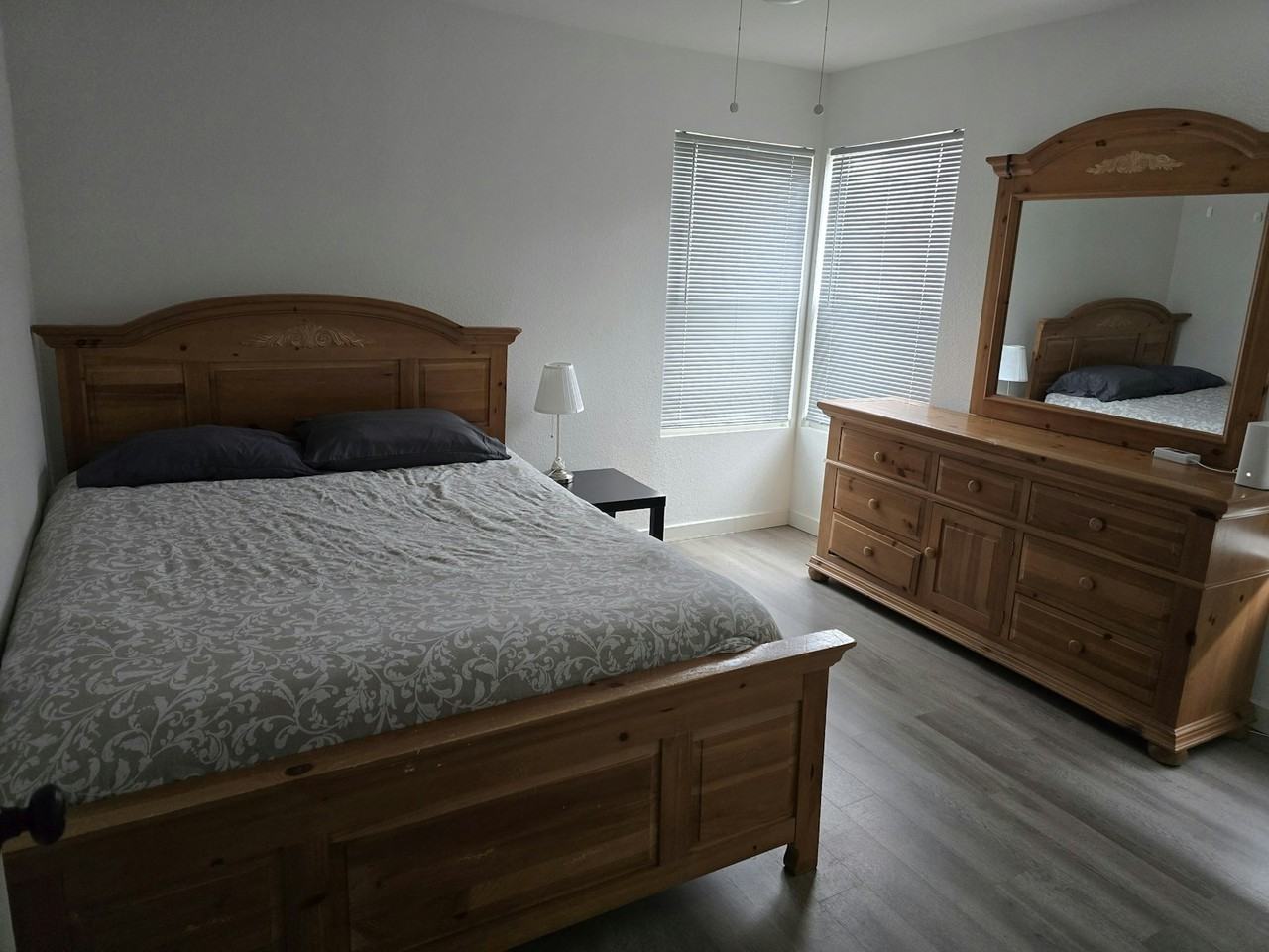 711 Truman Street - Photo 2 of 12