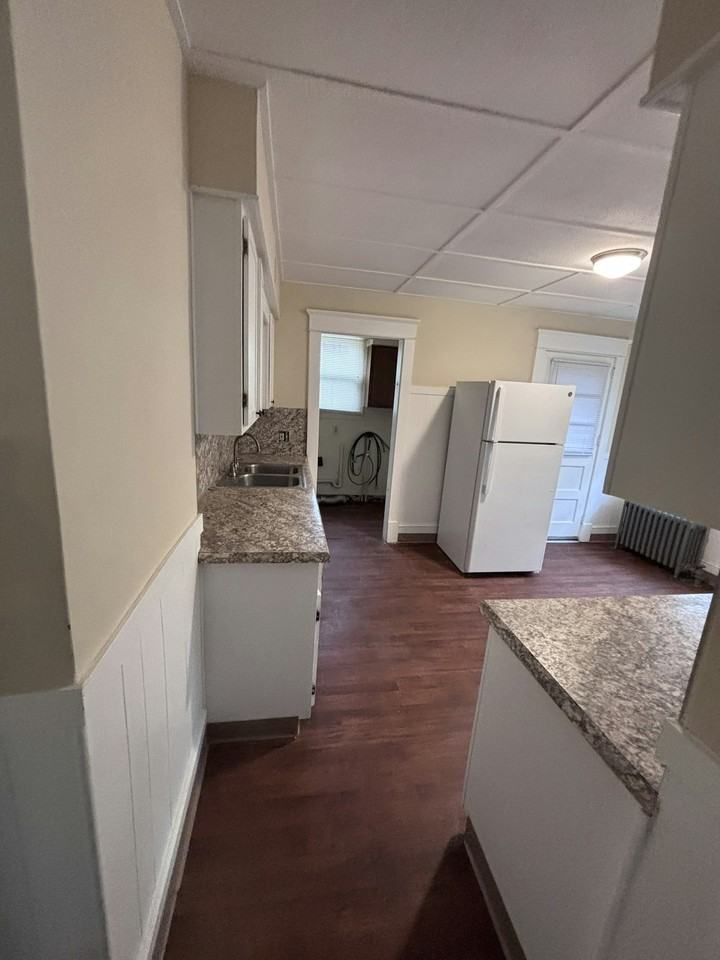 363 North Maple Avenue - Photo 5 of 23