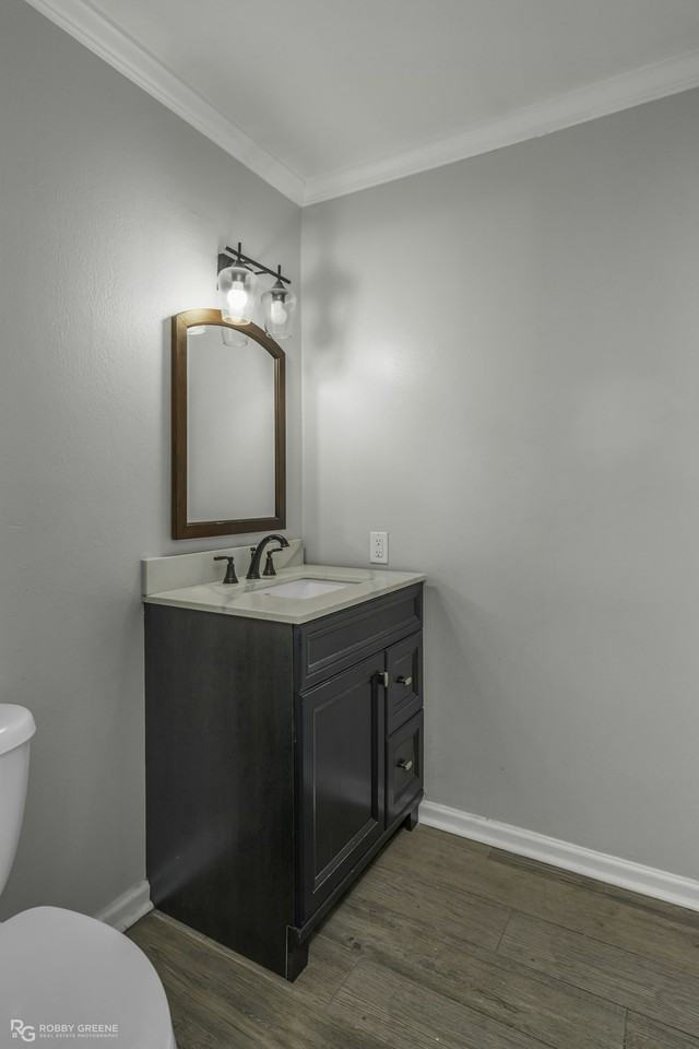 10112 Los Altos Drive - Photo 2 of 26