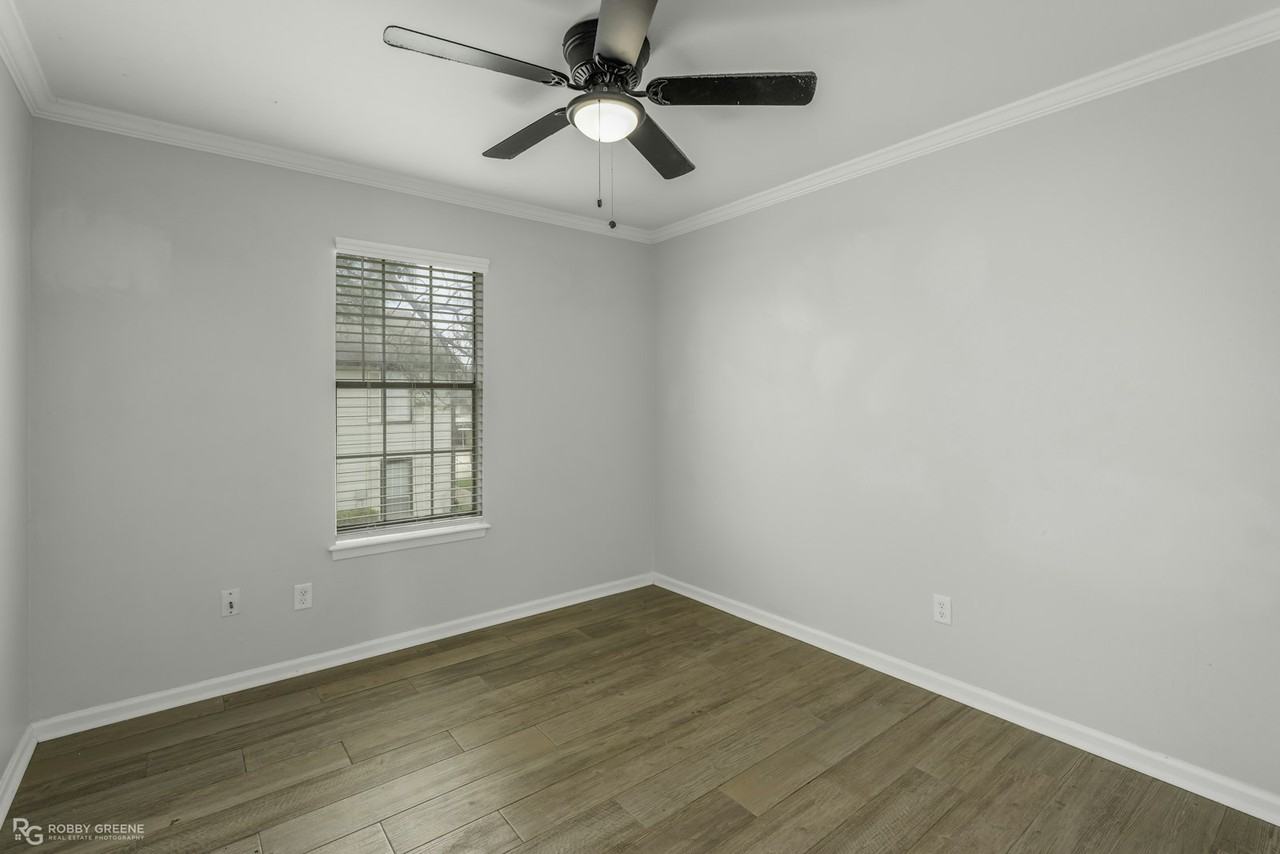 10112 Los Altos Drive - Photo 5 of 26