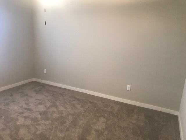 3913 Sw Peachwood Dr - Photo 4 of 13