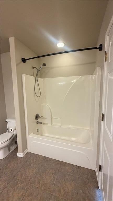 77 Ingleborough Dr - Photo 7 of 19