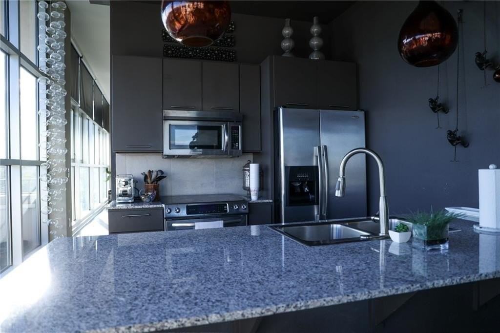 609 W Dickson St - Photo 4 of 16