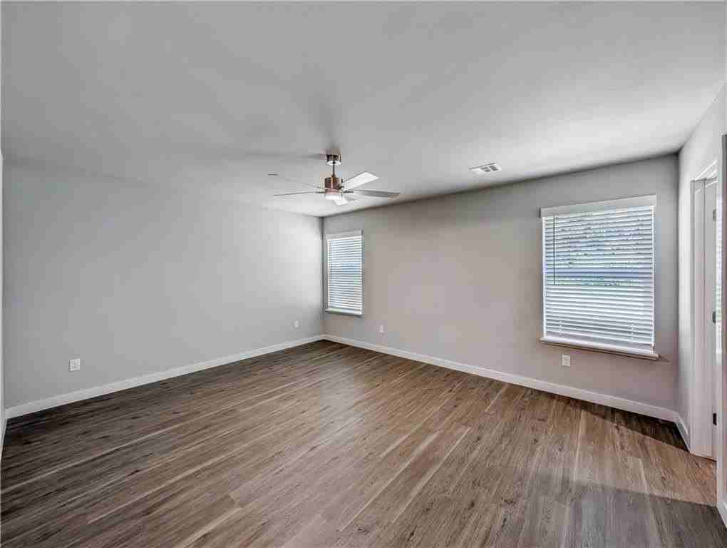 6613 & 6615  NW Altus  ST - Photo 7 of 14