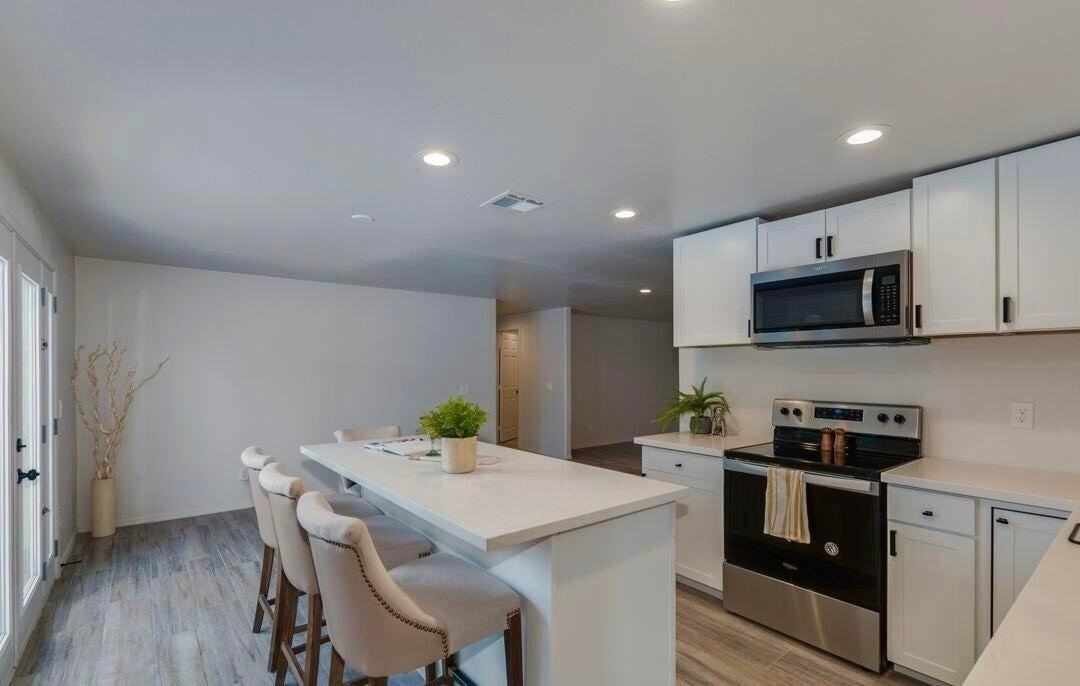 3649 E Emile Zola Ave - Photo 6 of 24