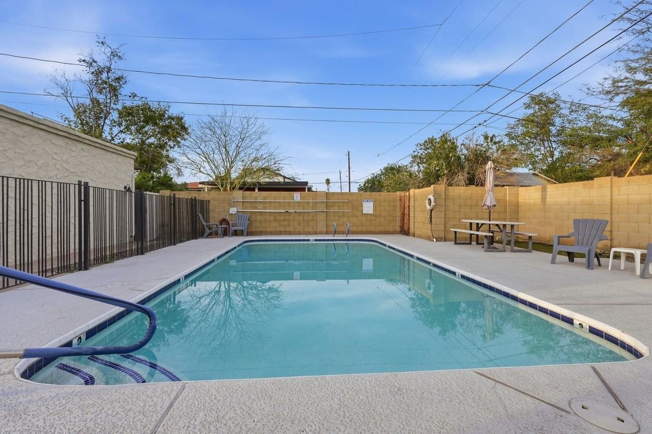 3039 N 38th St Unit 1 - Photo 3 of 31