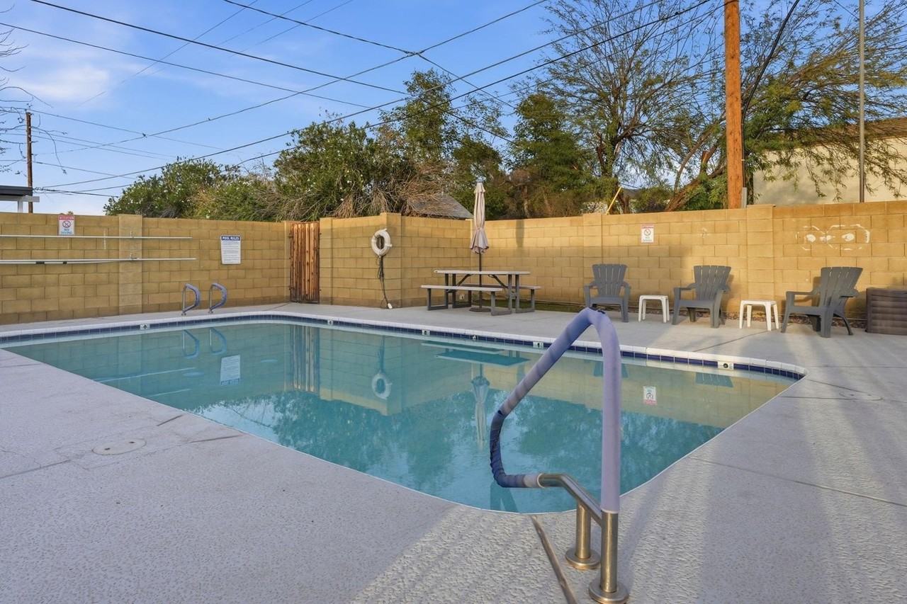 3039 N 38th St Unit 1 - Photo 4 of 31