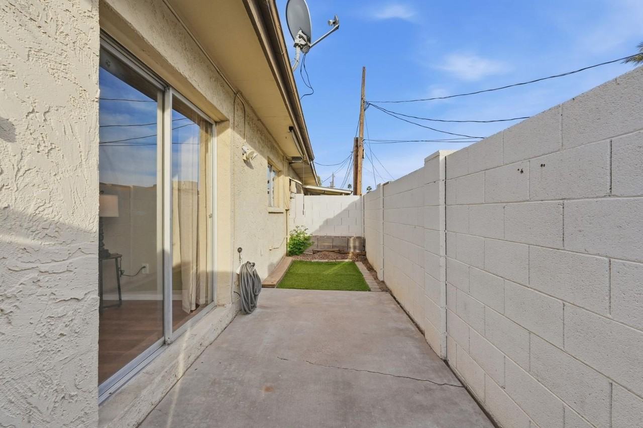 3039 N 38th St Unit 1 - Photo 5 of 31