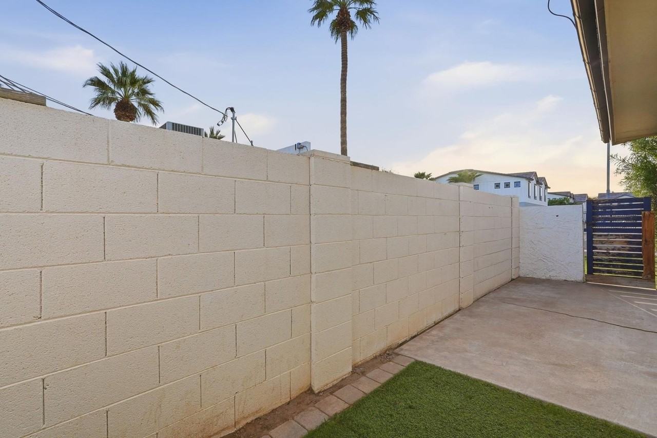 3039 N 38th St Unit 1 - Photo 7 of 31